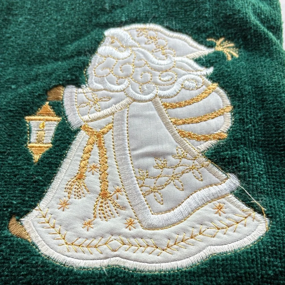 Target Green and Gold Holiday Bath Towels